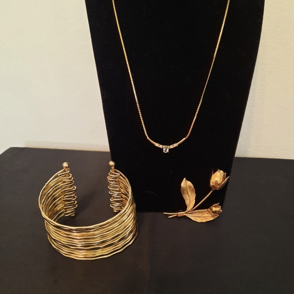 Goldtone Jewelry Lot: Dainty Cut Crystal NECKLACE,Tulip Brooch & Slinky BRACELET